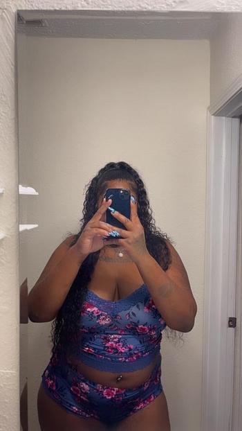 Amber, 27  female escort, Panama City