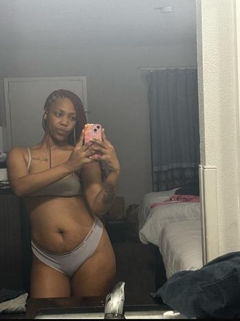 Tiff, 22  female escort, Panama City